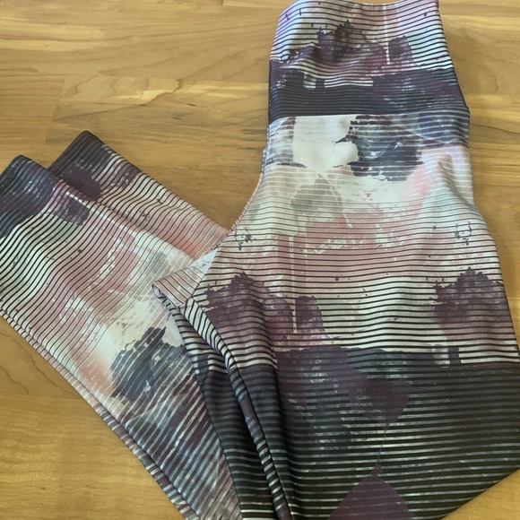 Purple Patterned Tights: Onzie - Picture 7 of 13